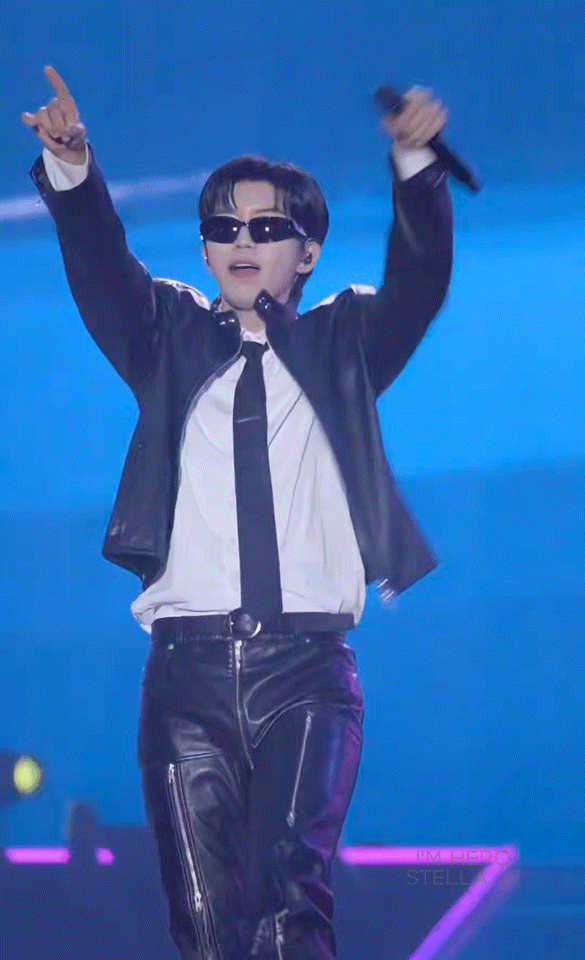 A moment captured by a fan of Lim Youngwoong