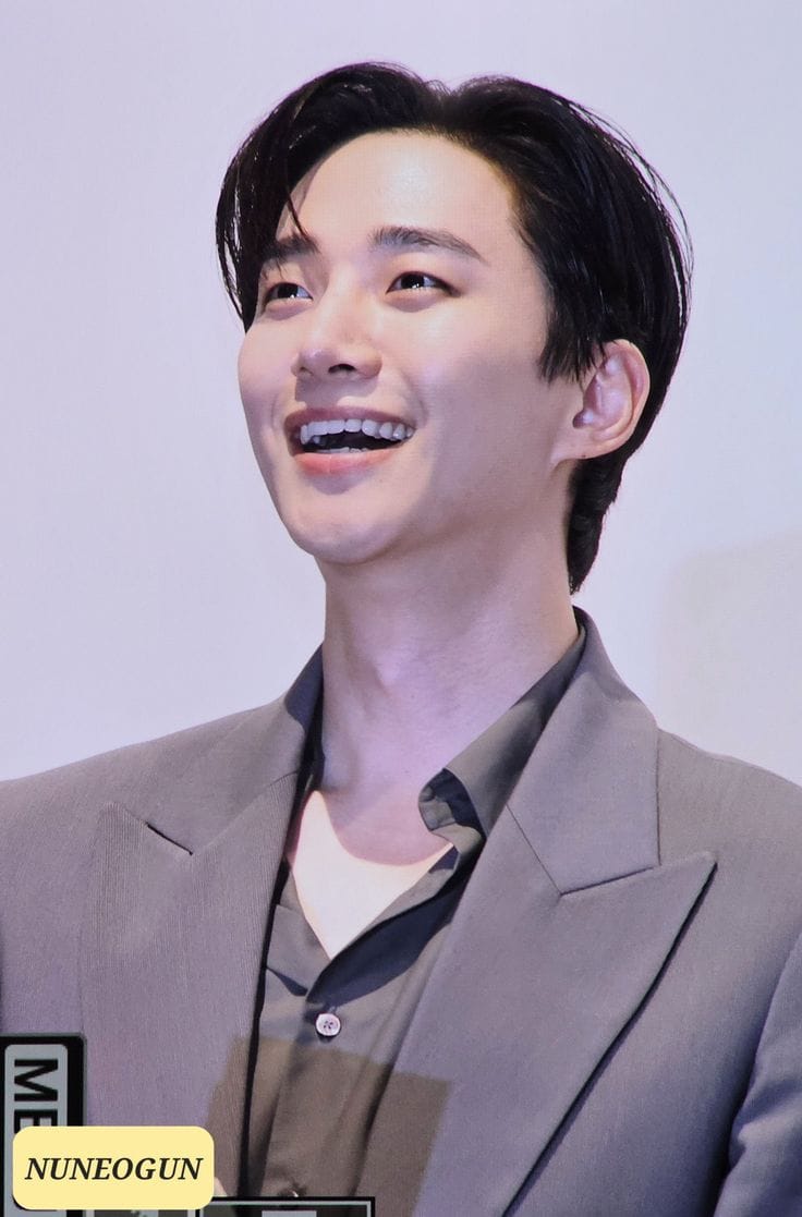 Momen yang diabadikan oleh penggemar Lee Junho