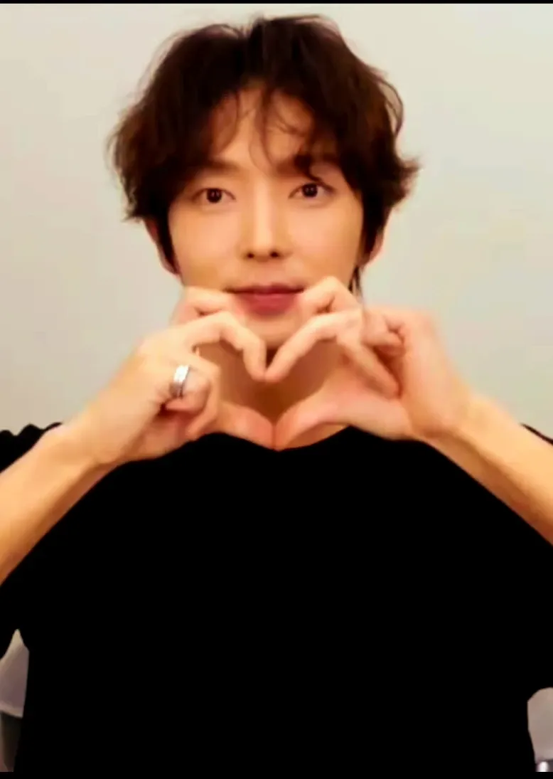 이준기 최근 활동샷