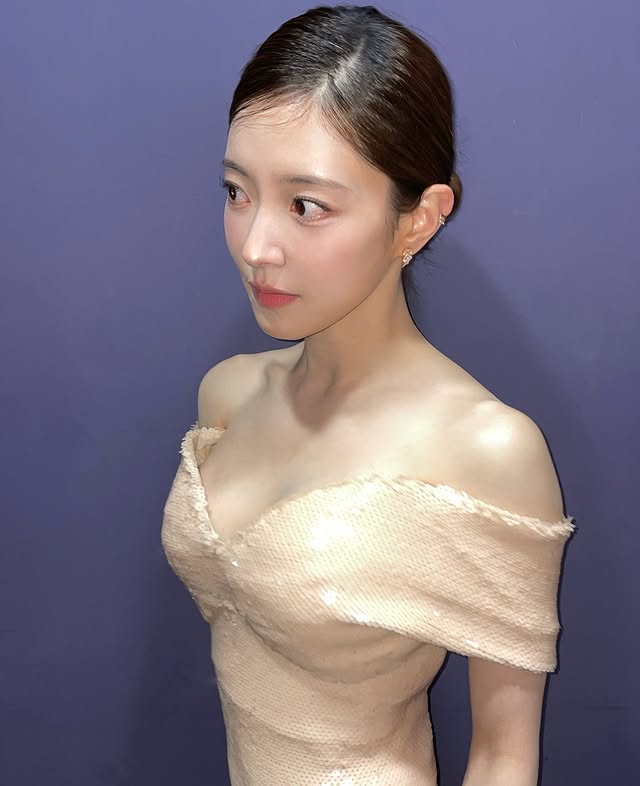 Recent activity shot of Lee Seyoung