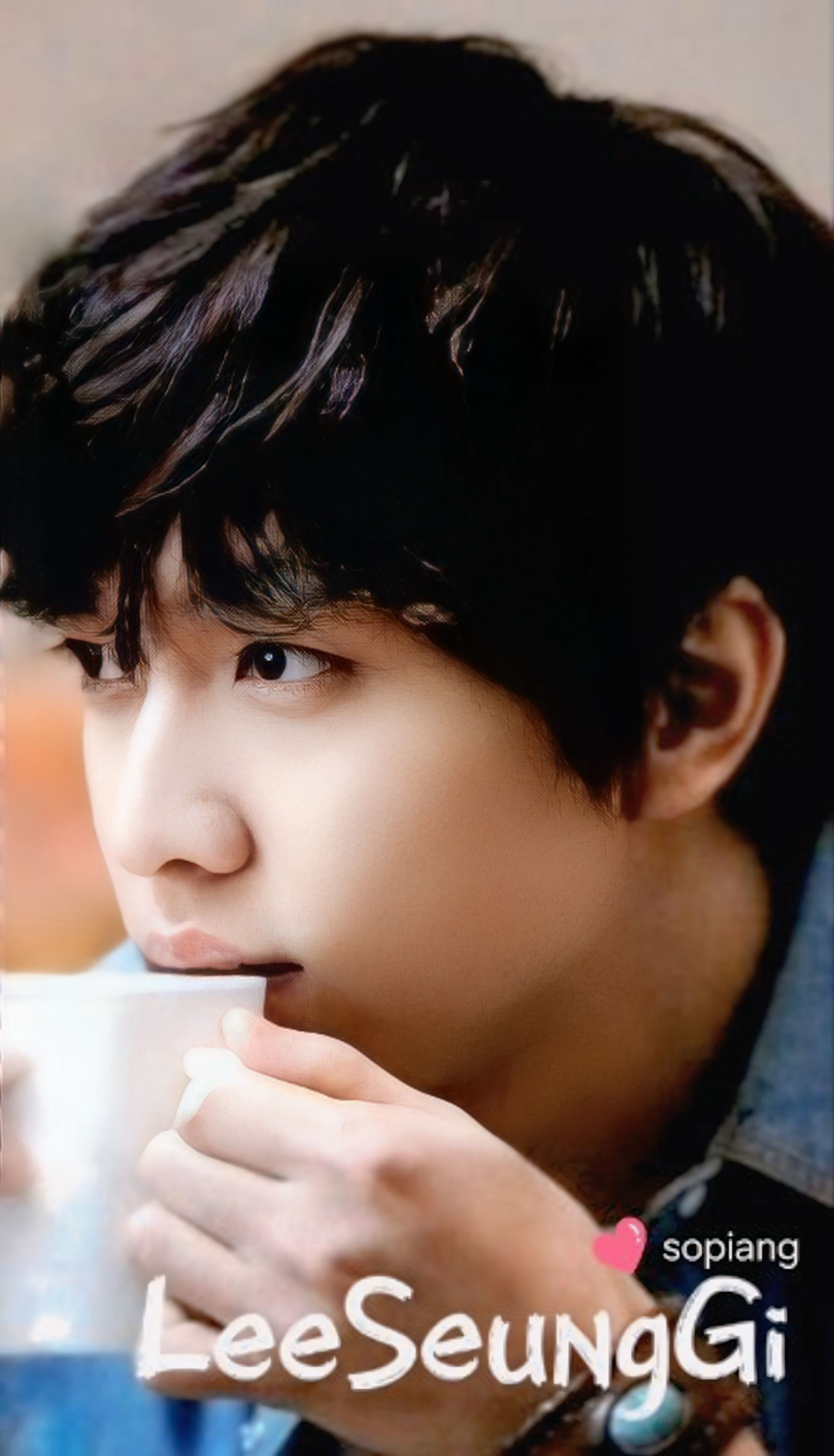 Latest photo of Lee Seunggi