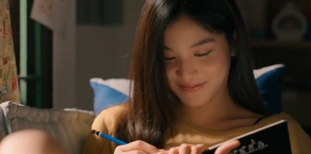 Behind-the-scenes cut of Bonnie Pattraphus Borattasuwan