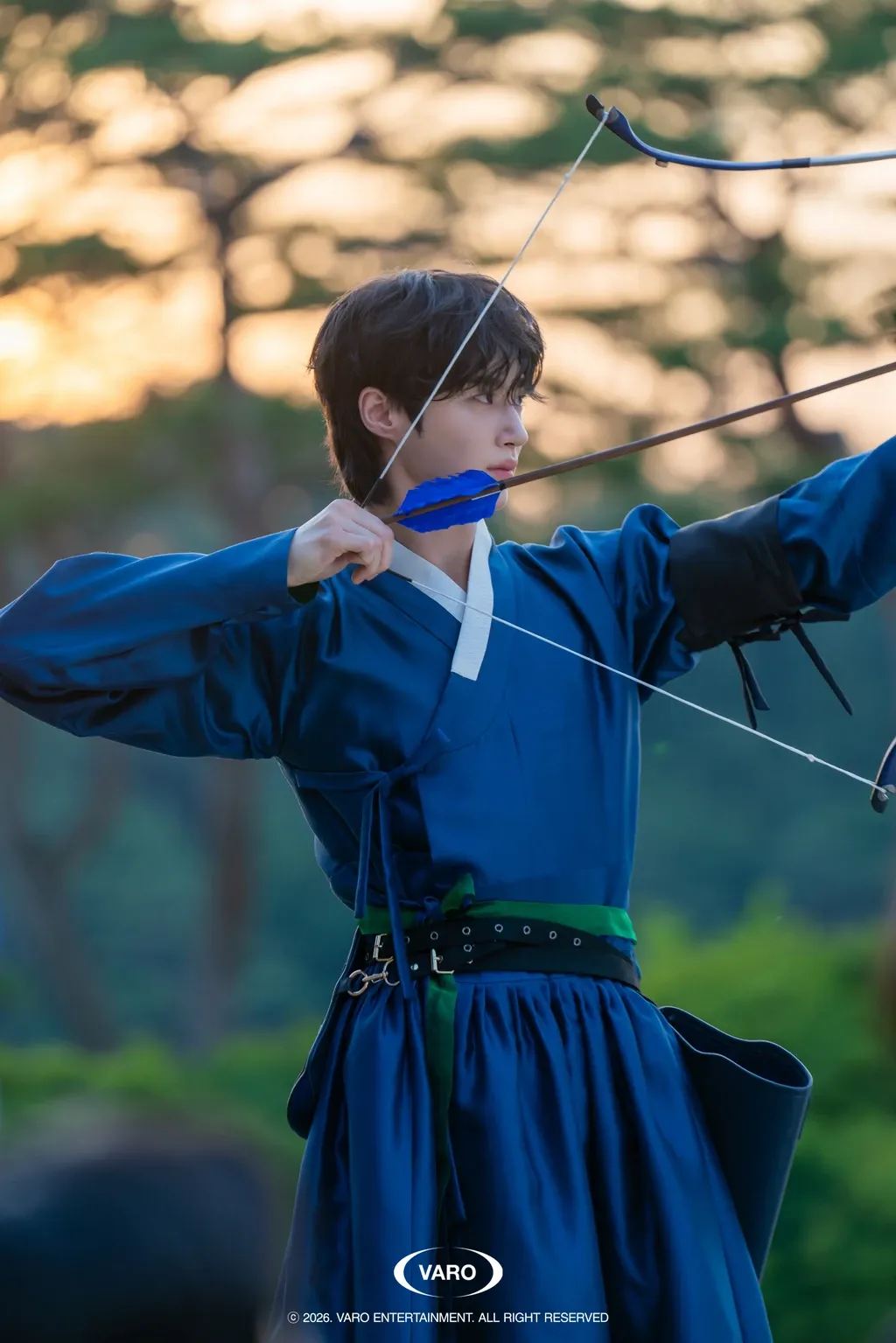 Behind-the-scenes cut of Byeon Wooseok