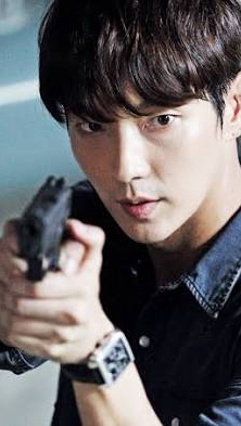 Behind-the-scenes cut of Lee Joongi