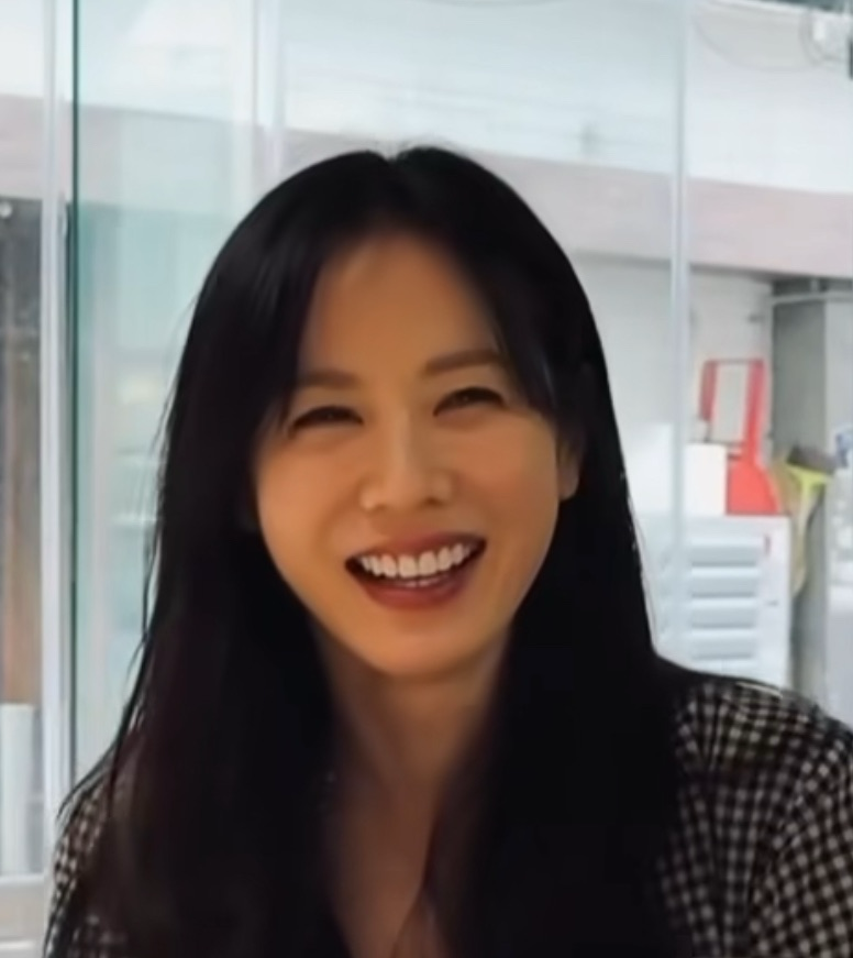 粉丝拍下的孙艺珍瞬间