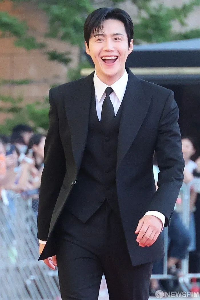 Foto terbaru dari Kim Seonho