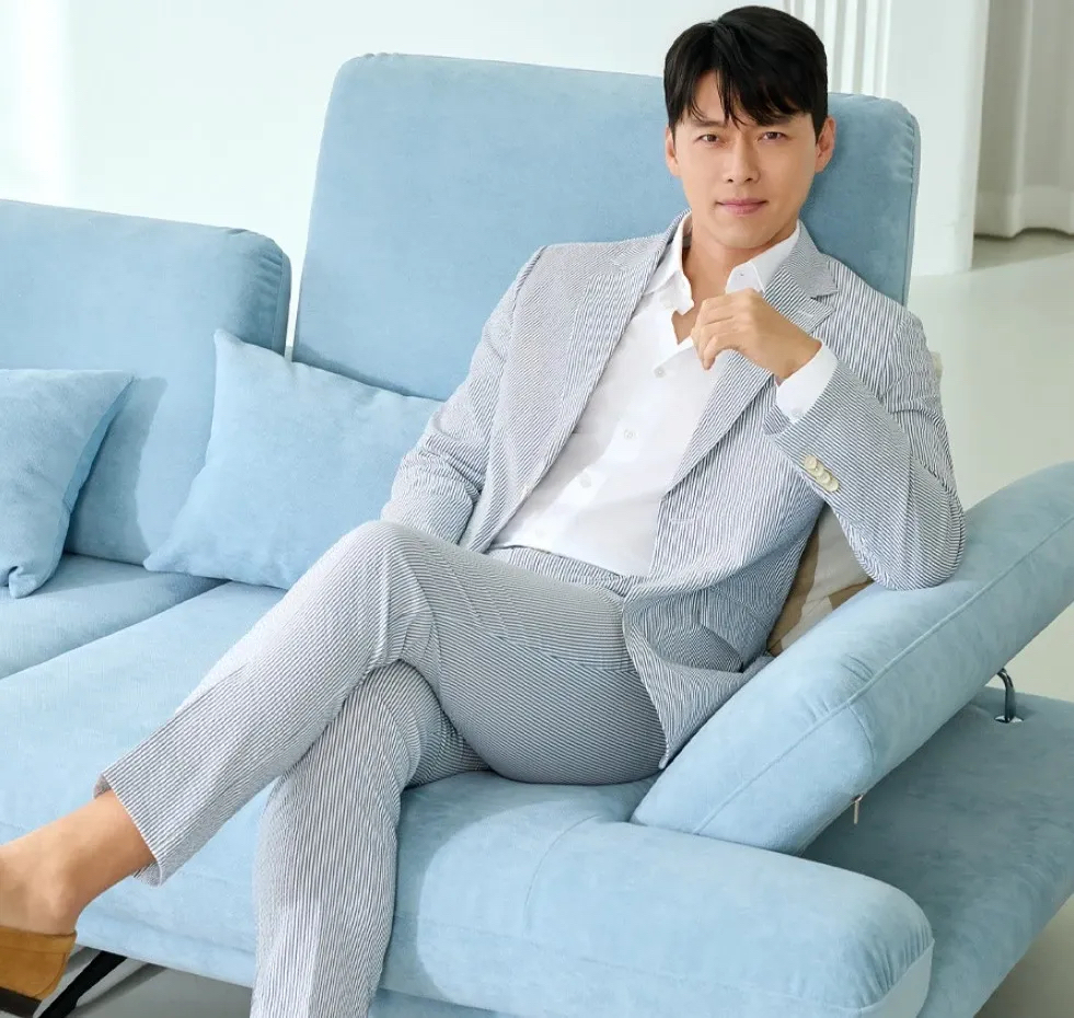 Latest photo of Hyun Bin