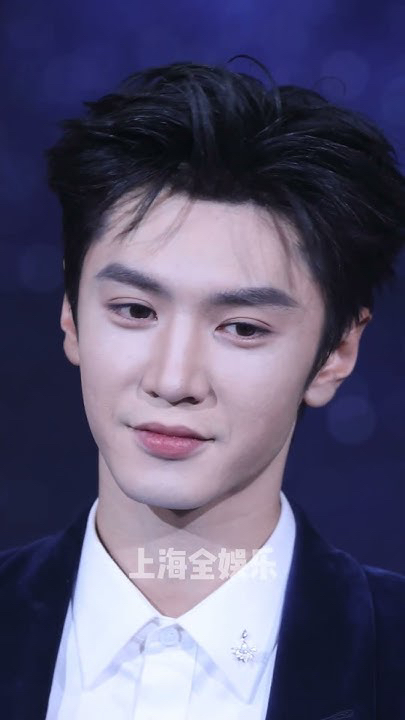 Emotional wallpaper shared by fans for Chen Zhe Yuan