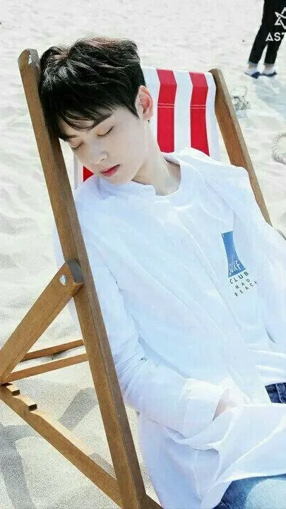 Representative background image loved by Cha Eunwoo fandom