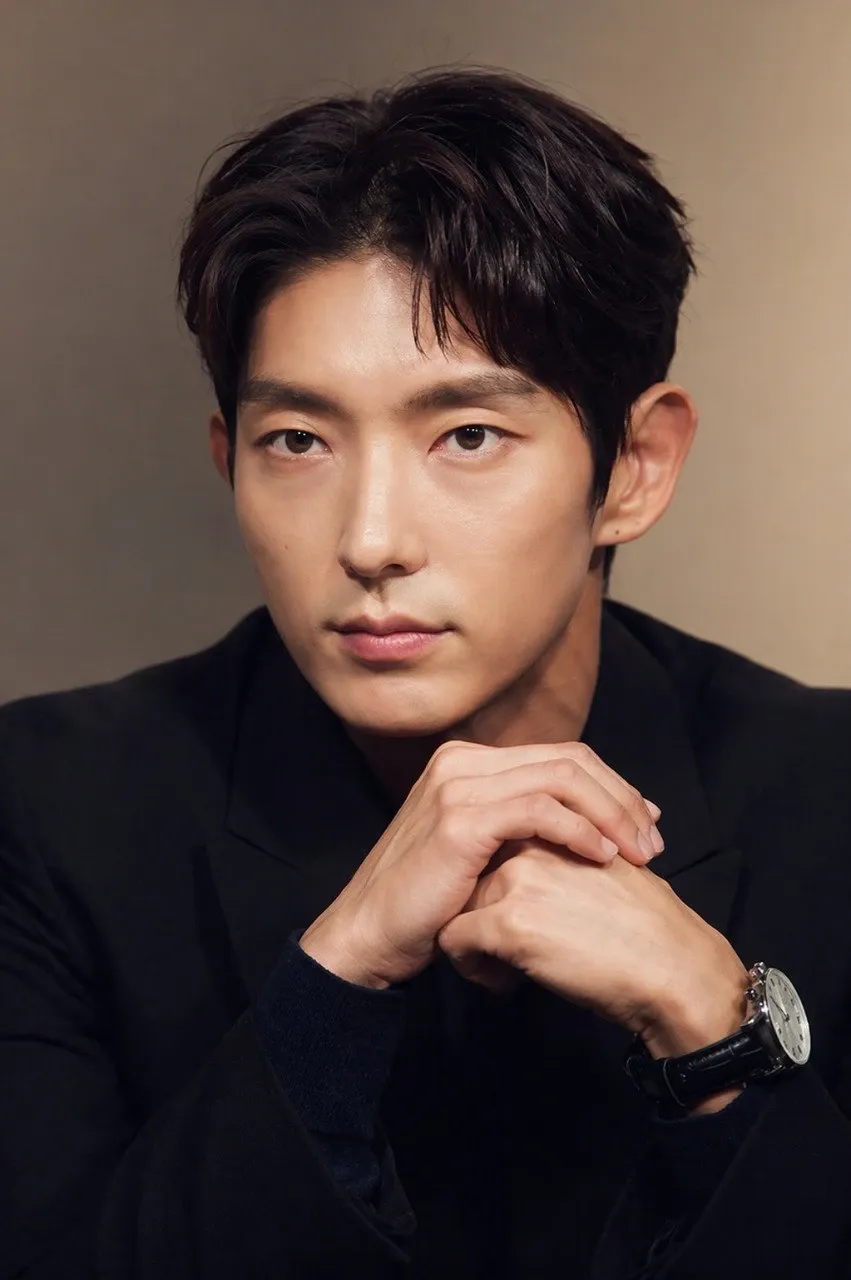 Cuplikan di balik layar dari Lee Joongi