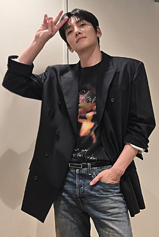 Recent activity shot of Ji Changwook