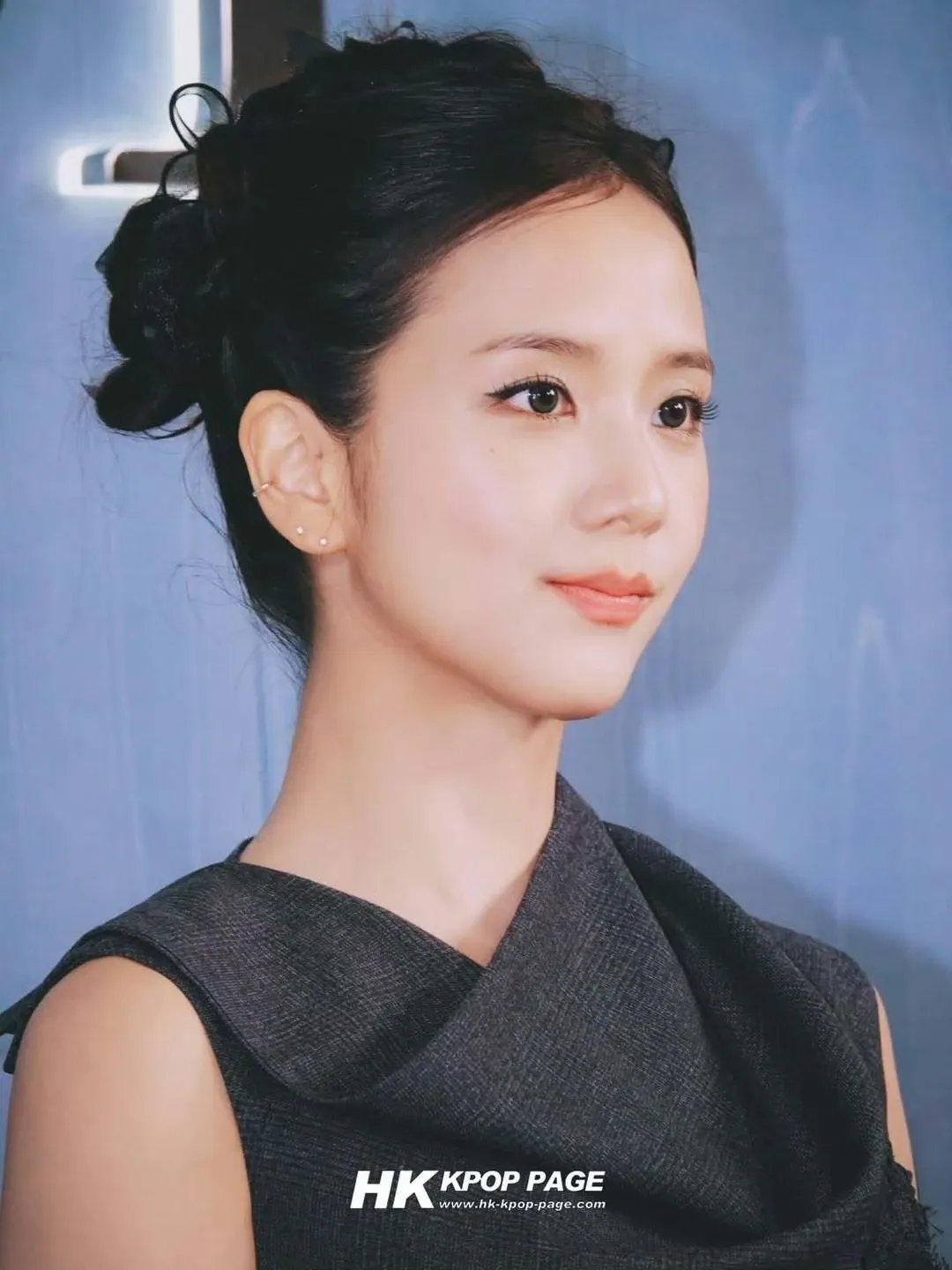 Behind-the-scenes cut of Jisoo (1995)