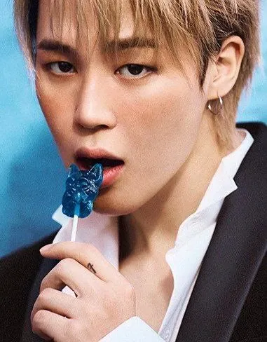 A moment captured by a fan of Ha Jimin