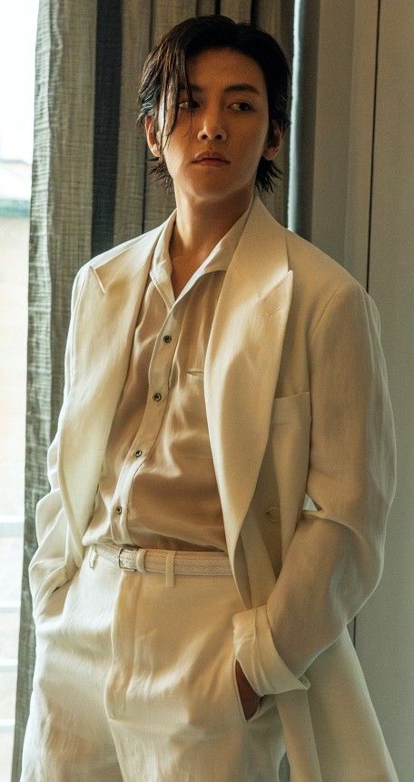 粉丝拍下的池昌旭瞬间