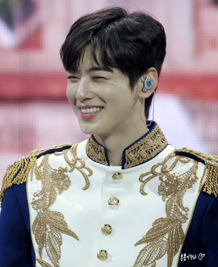 Latest photo of Cha Eunwoo