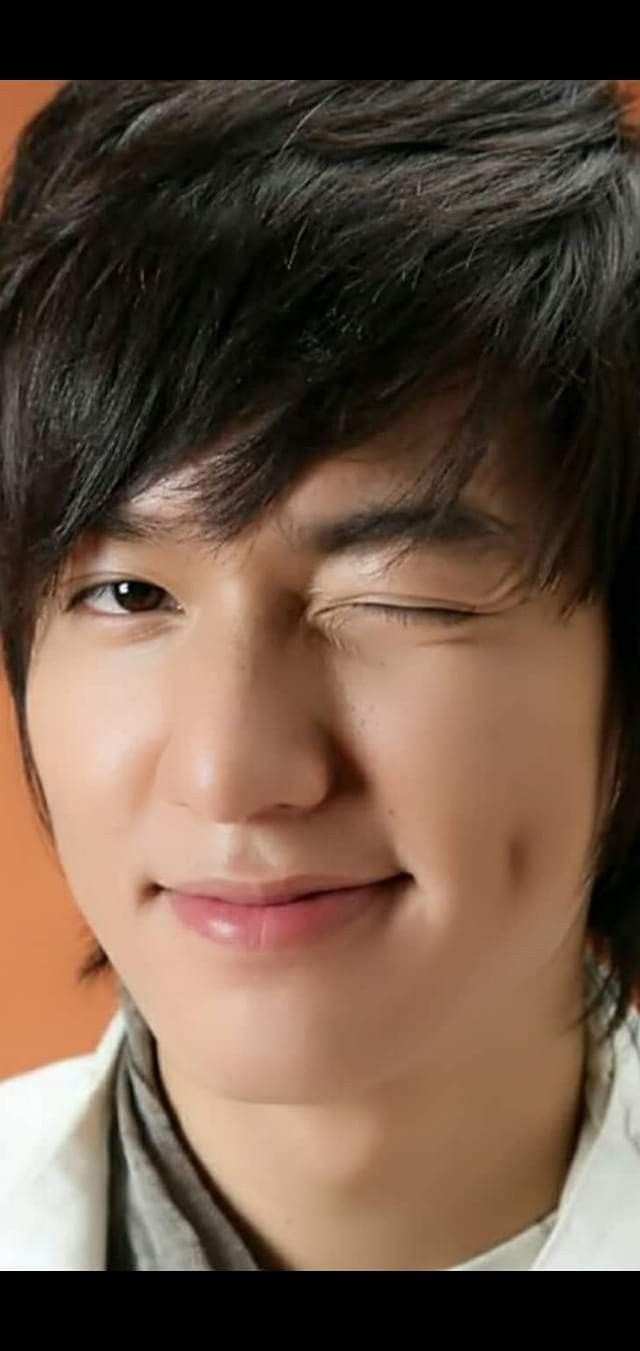 イ・ミンホの最近の活動ショット