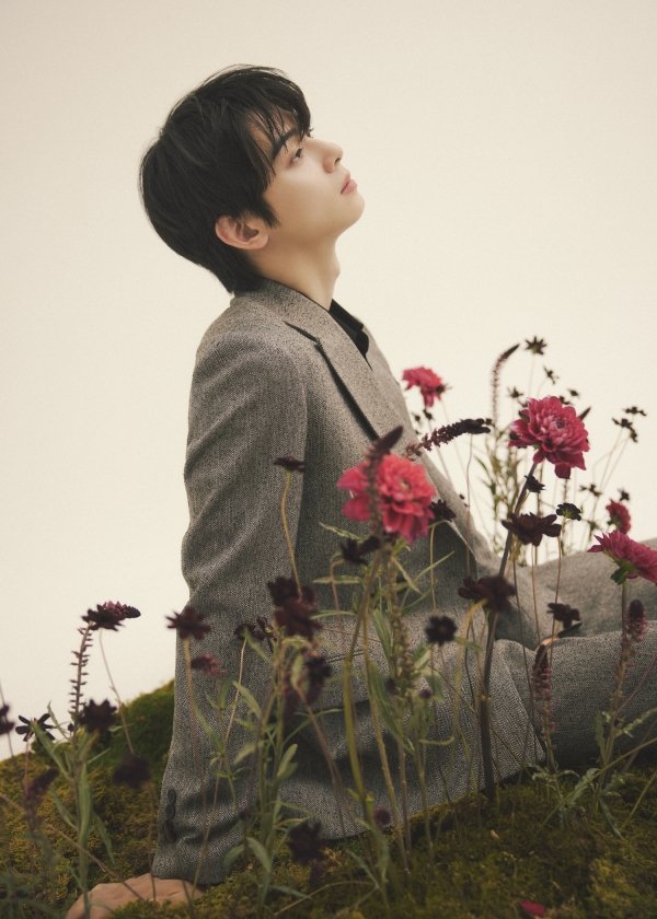 Recent activity shot of Cha Eunwoo