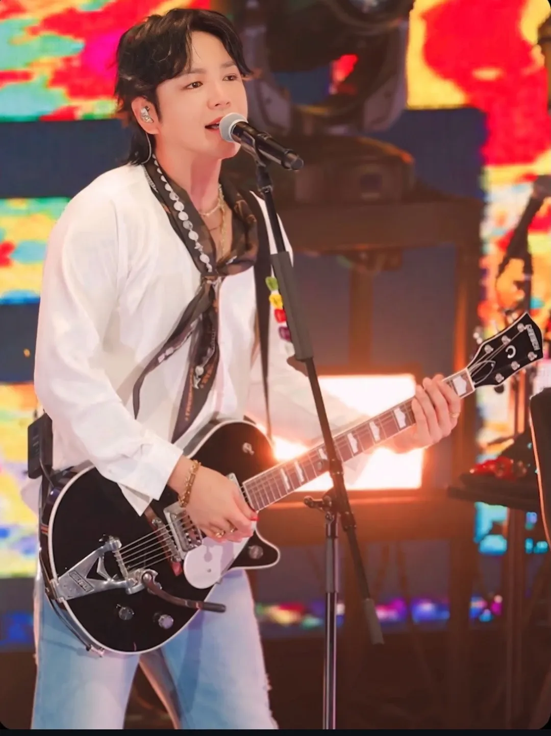 Recent activity shot of Jang Geunsuk