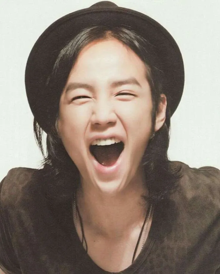 Recent activity shot of Jang Geunsuk