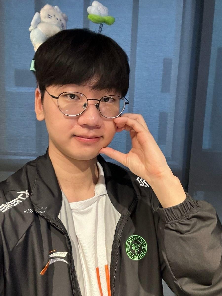 Behind-the-scenes cut of Doran