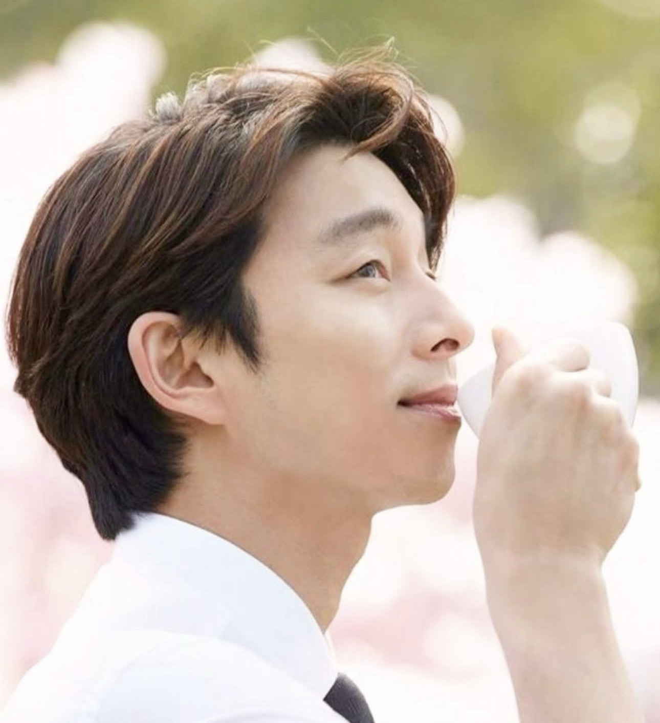 Behind-the-scenes cut of Gong Yoo