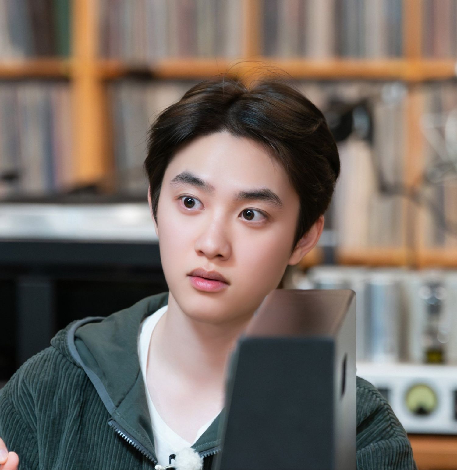 粉絲拍下的都暻秀 (D.O.)瞬間