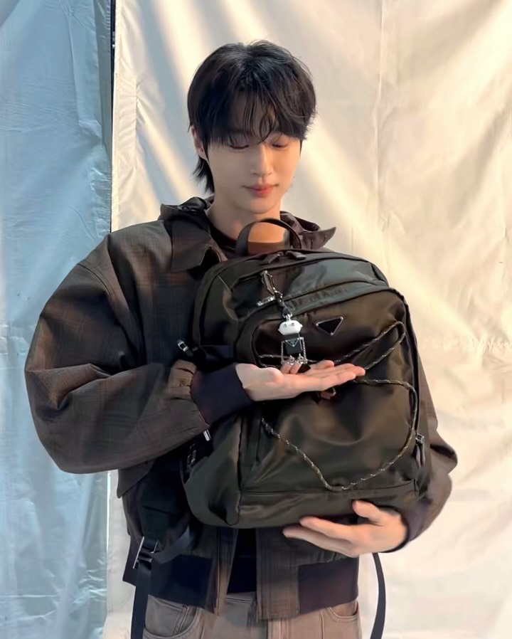 Latest photo of Byeon Wooseok