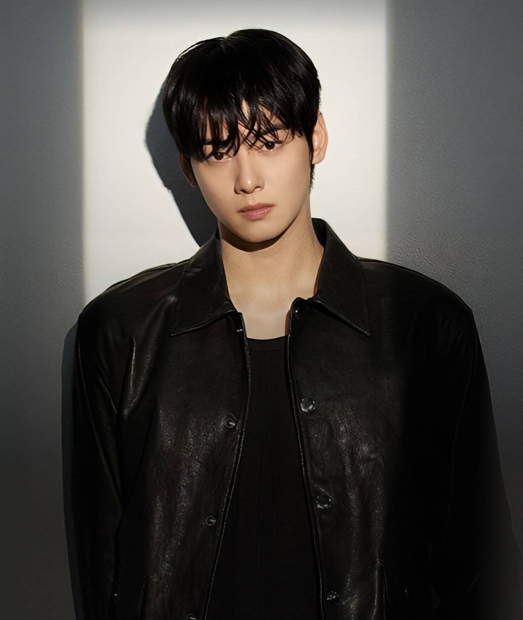 Latest photo of Cha Eunwoo