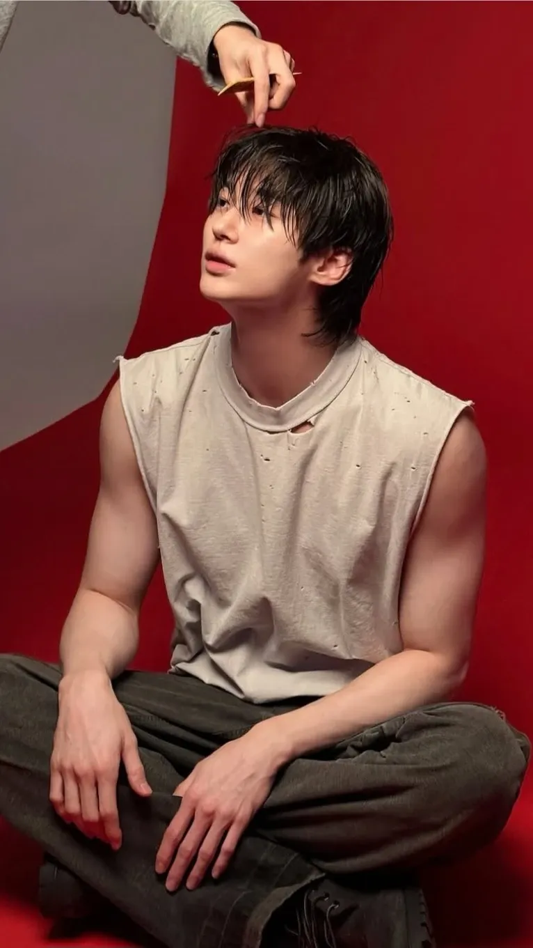 Today's popular wallpaper in Byeon Wooseok community