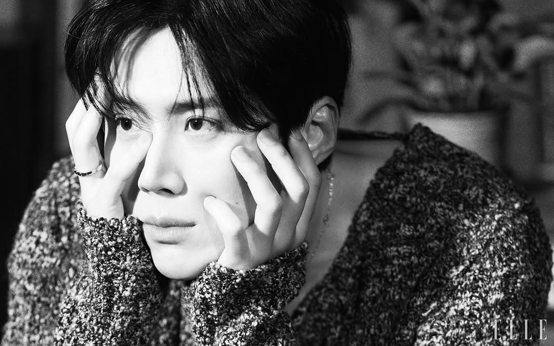 粉絲拍下的金宣虎瞬間