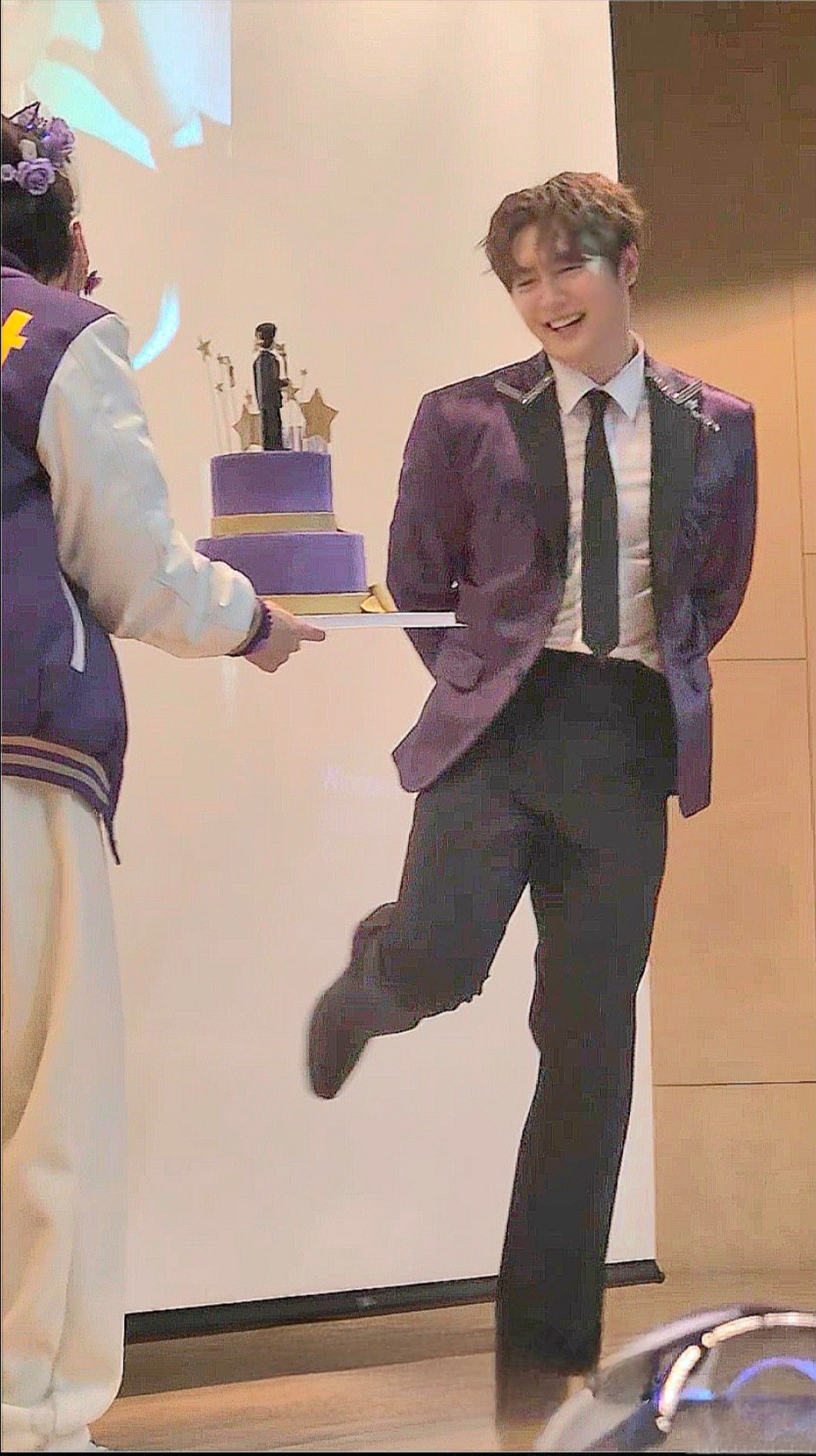 Special wallpaper made by Son Binah's fans