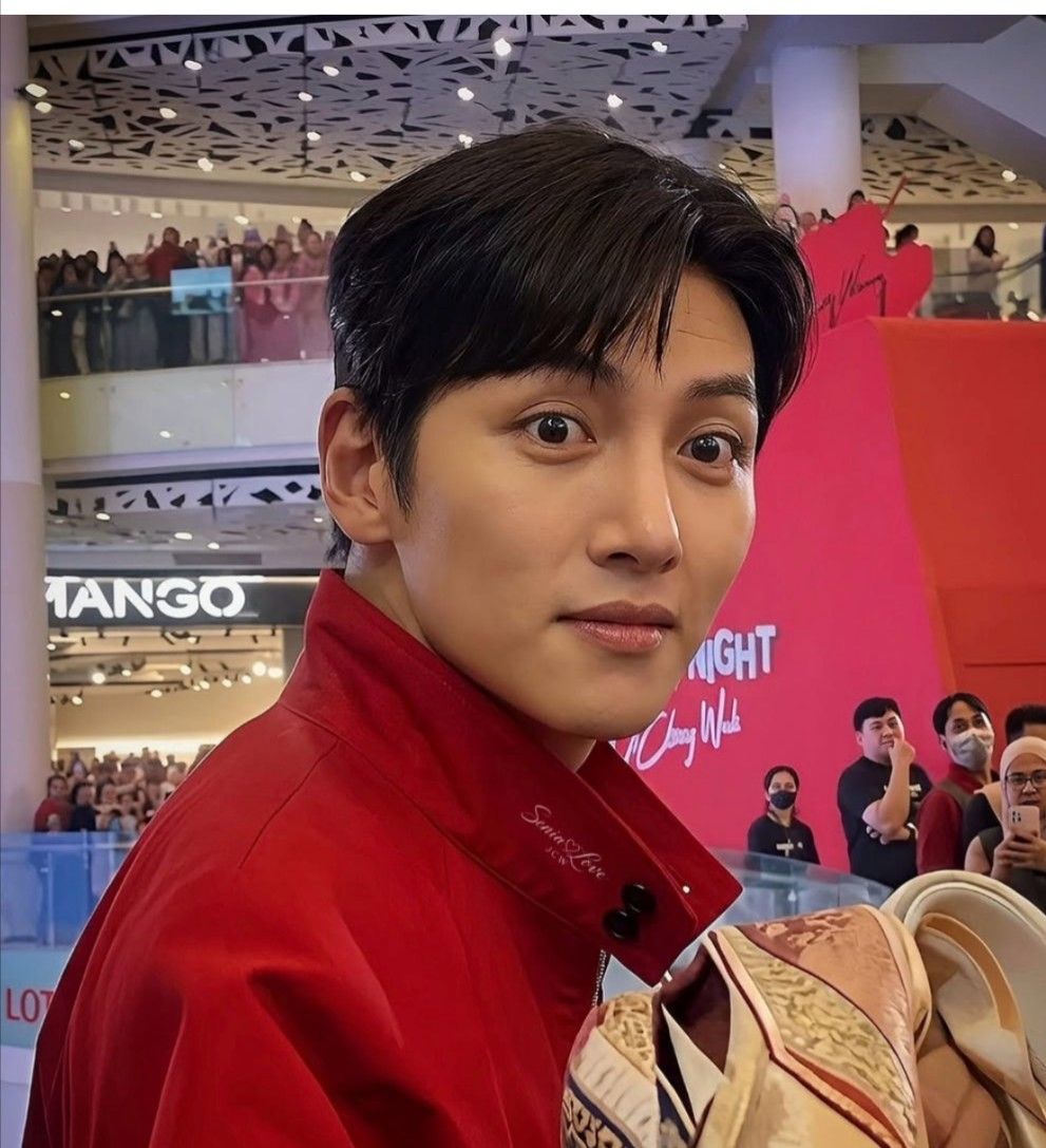 지창욱 최근 활동샷