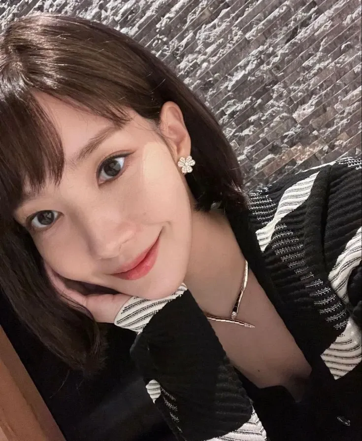 Recent activity shot of Park Minyoung
