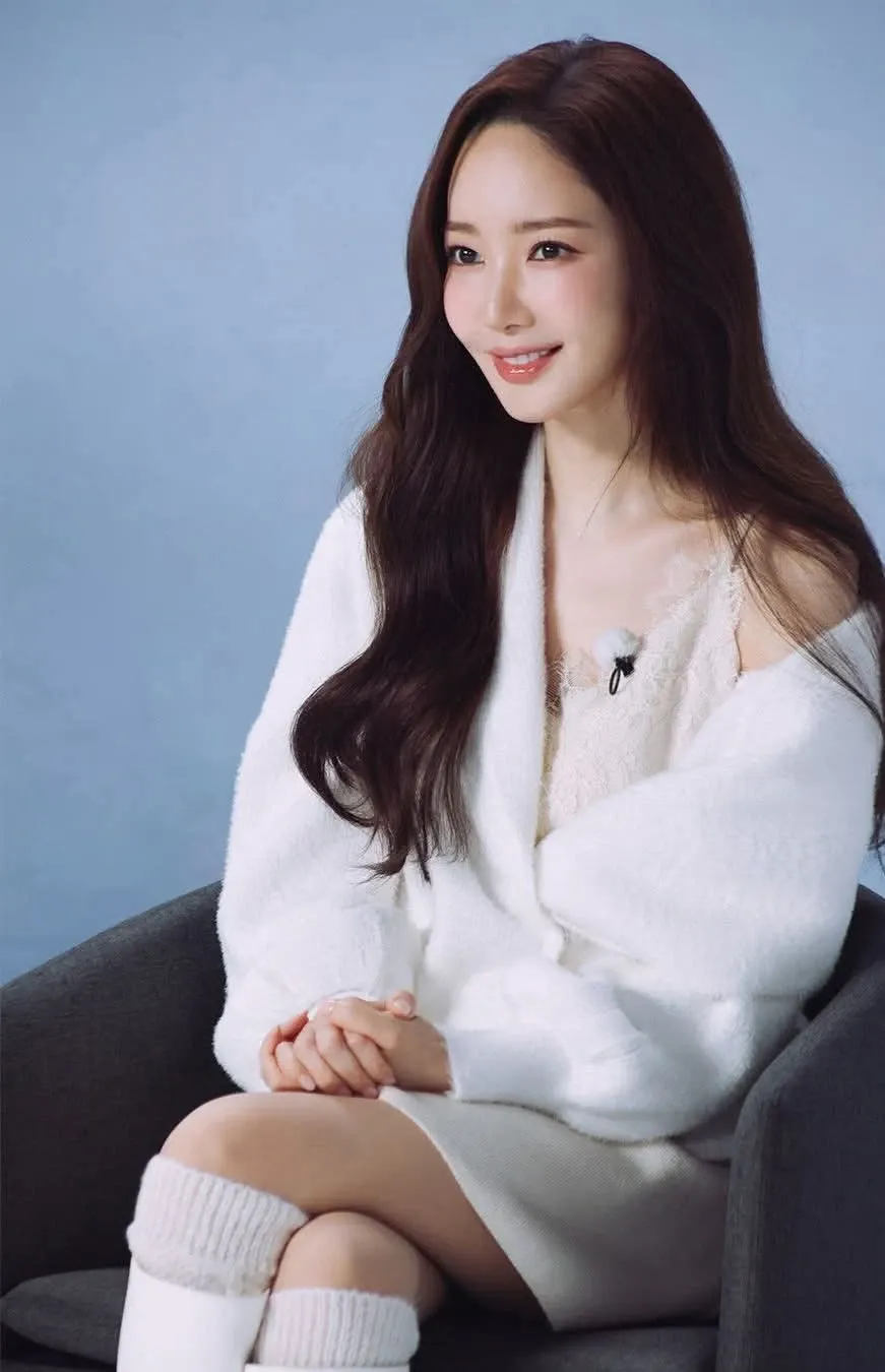 粉絲拍下的朴敏英瞬間