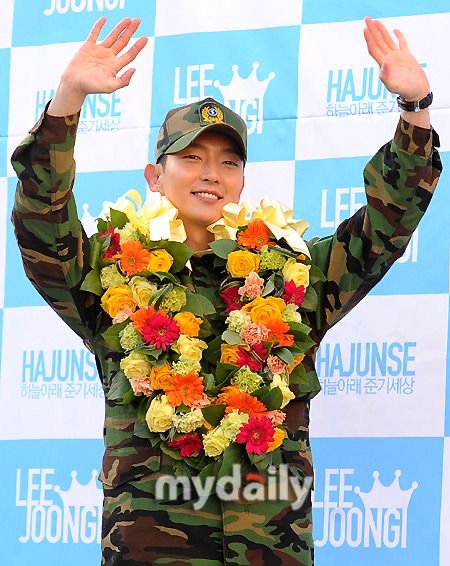 Recent activity shot of Lee Joongi