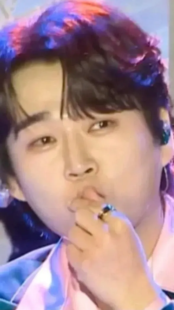 Representative background image loved by Hwang Youngwoong fandom