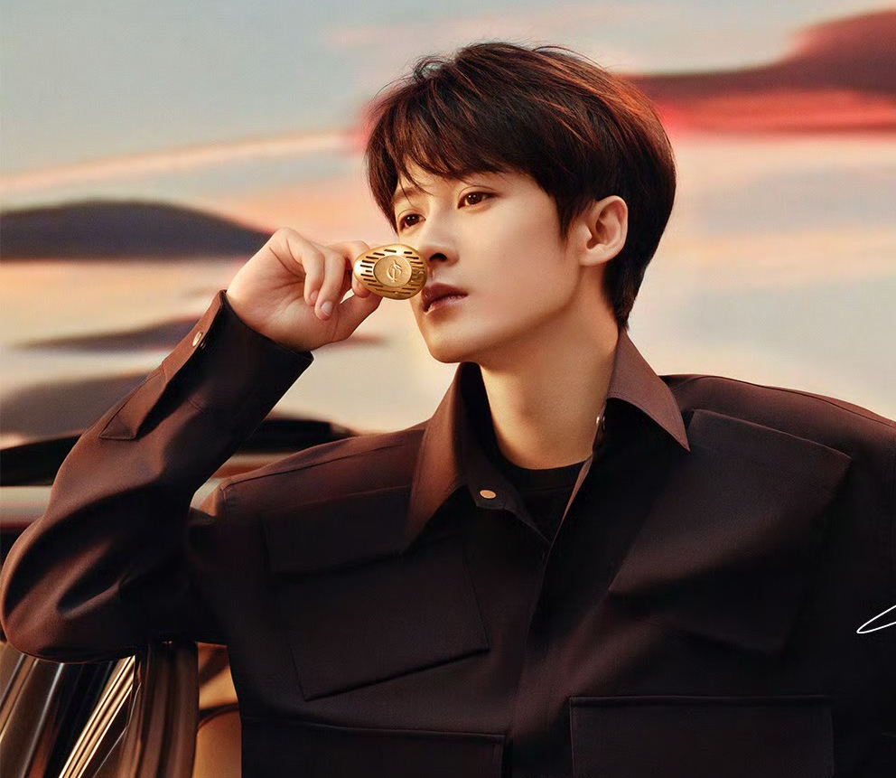 Behind-the-scenes cut of Tan Jianci