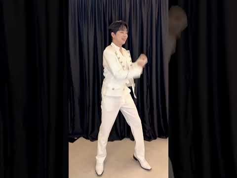 粉絲拍下的李燦元瞬間