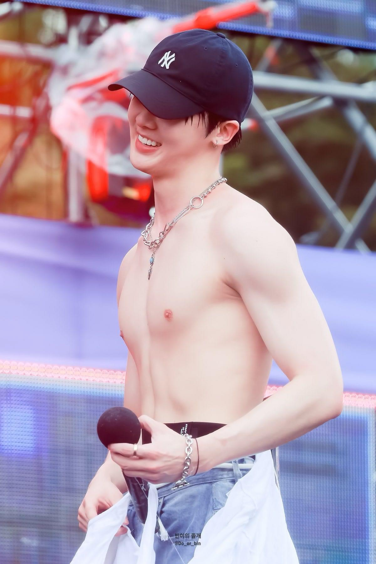 Latest photo of Yoon Sanha