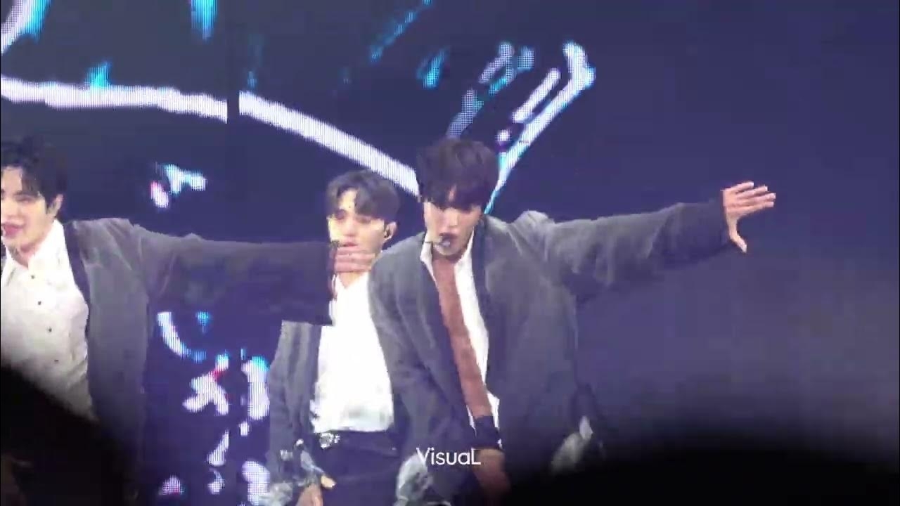 Recent activity shot of Kim Myungsoo (L)