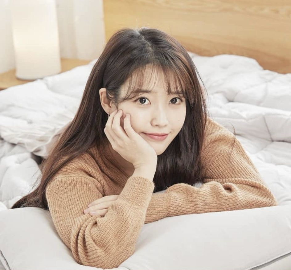 Foto kegiatan terbaru dari IU