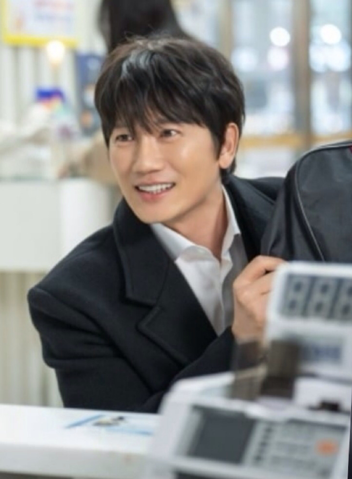 A moment captured by a fan of Ji Sung