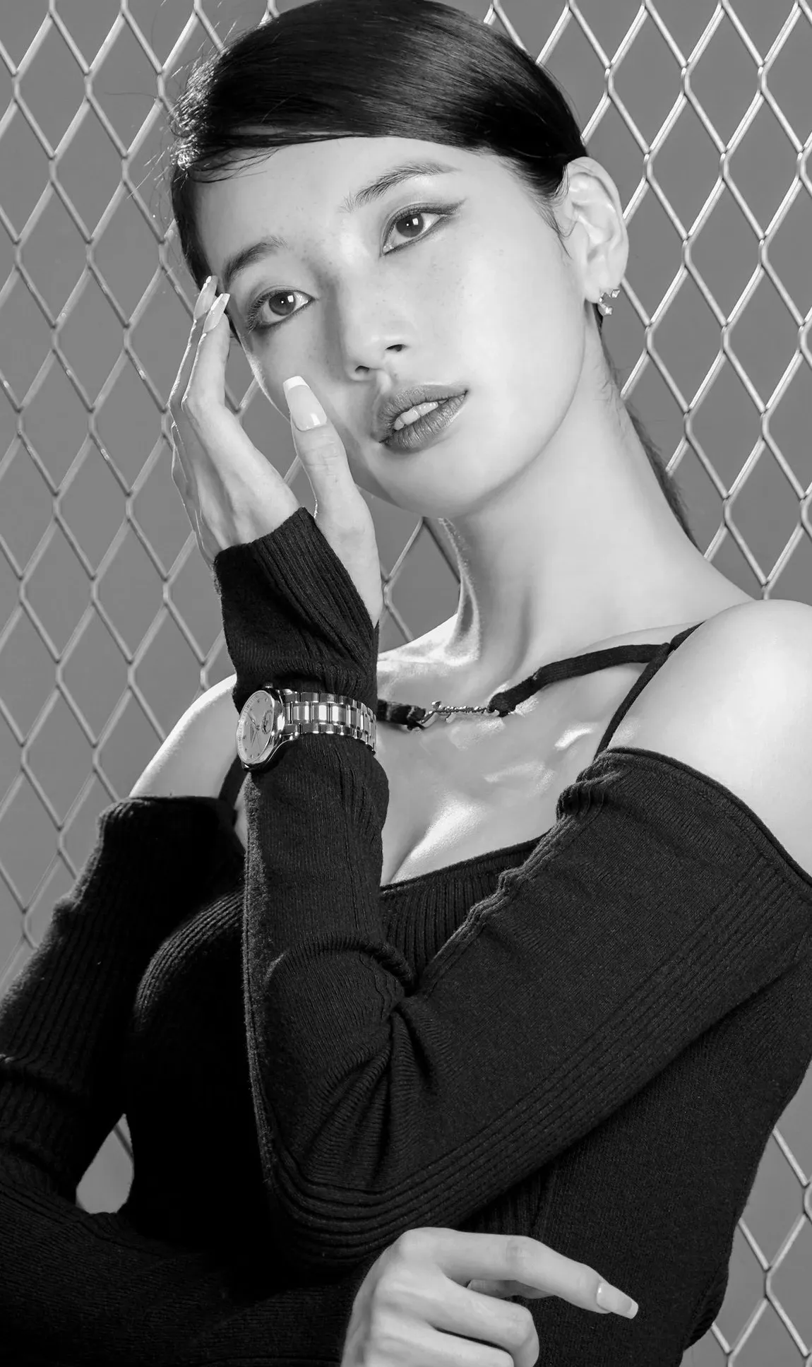 Recent activity shot of Bae Suzy