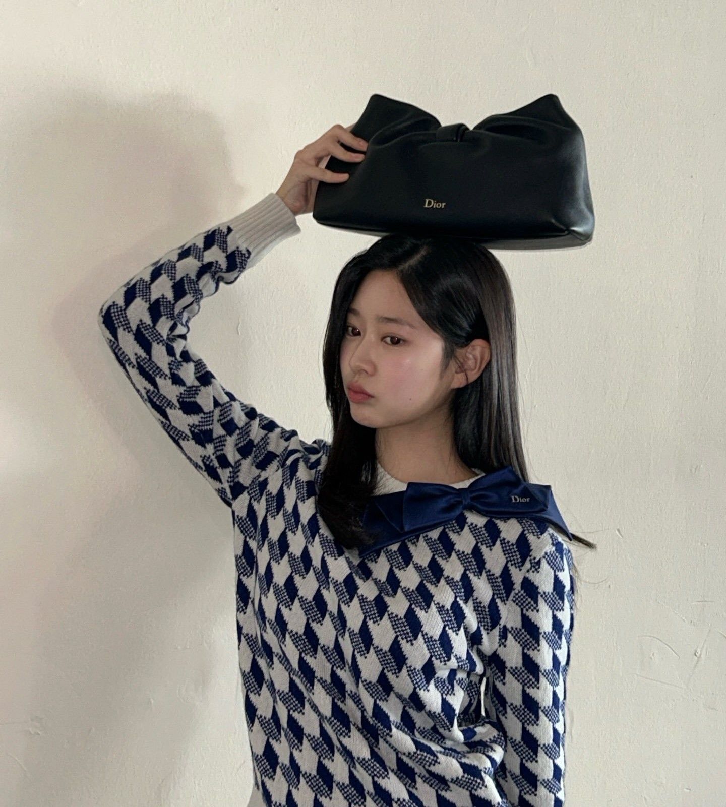 キム・ミンジュのビハインドカット