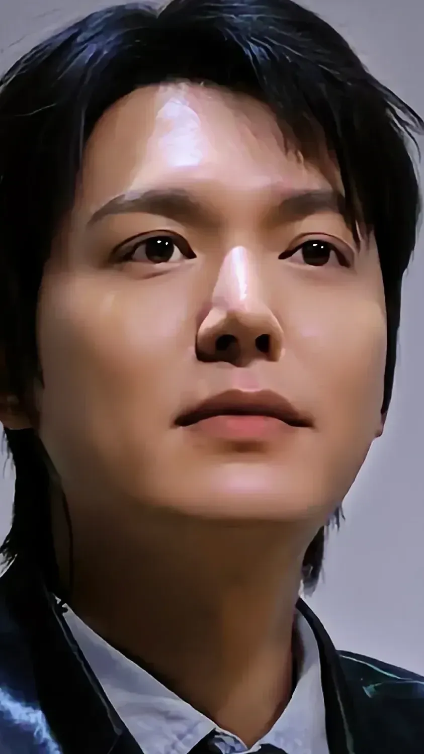Latest photo of Lee Minho