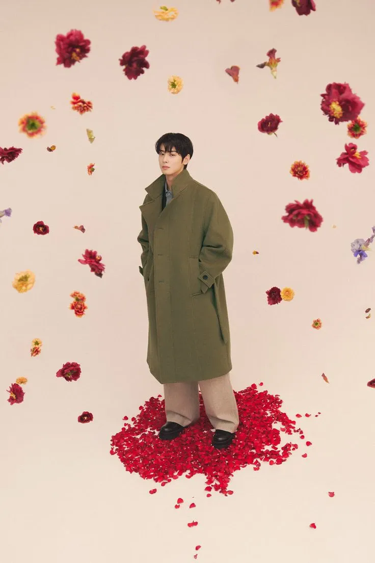Behind-the-scenes cut of Cha Eunwoo