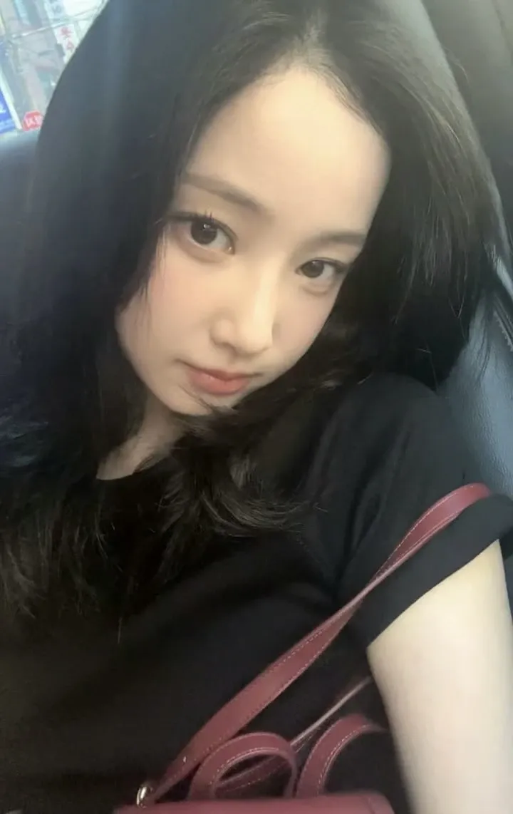 Recent activity shot of Yeonwoo