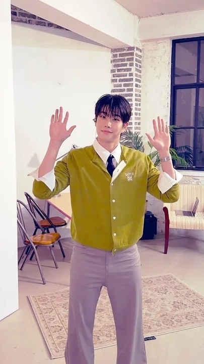 Recent activity shot of Cha Eunwoo