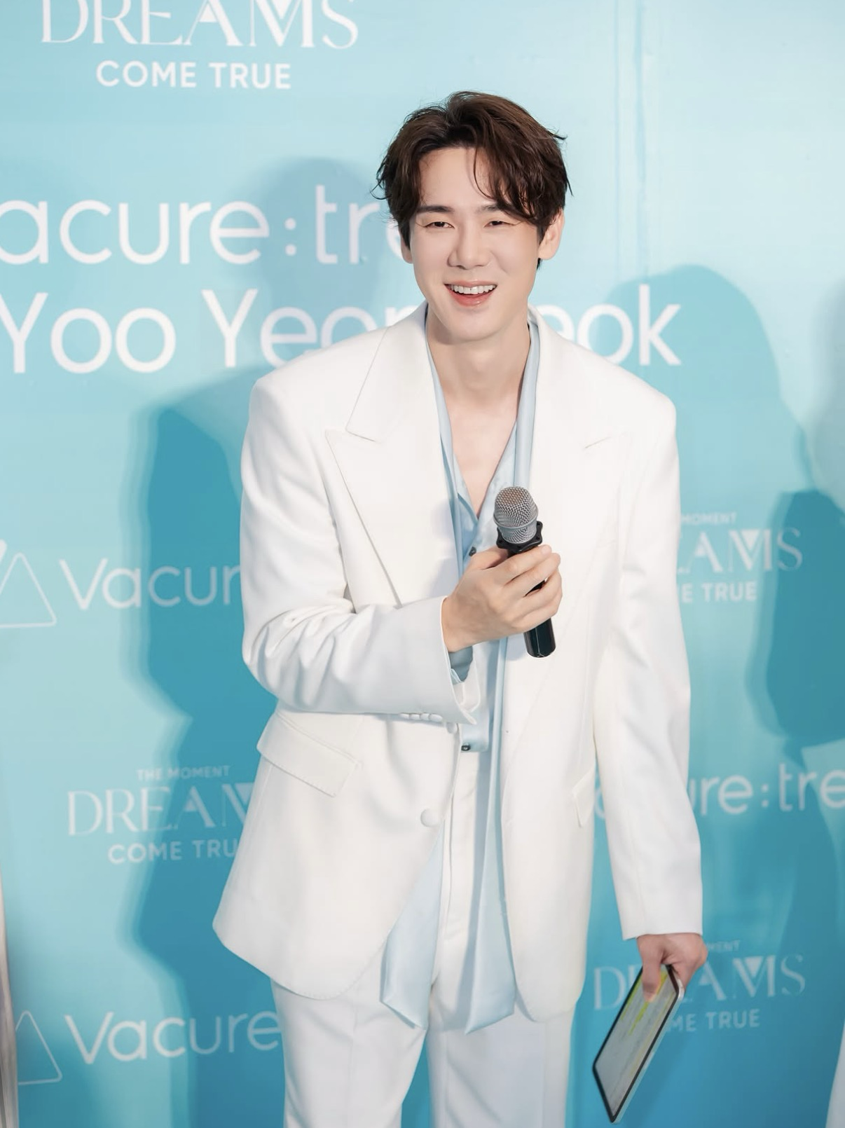 A moment captured by a fan of Yoo Yeonseok
