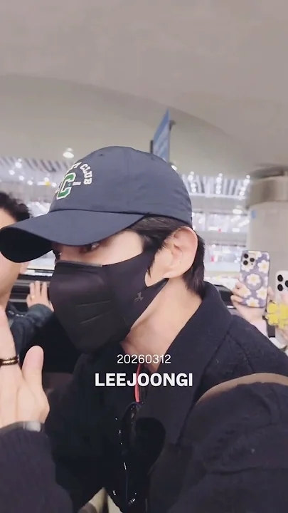 Behind-the-scenes cut of Lee Joongi